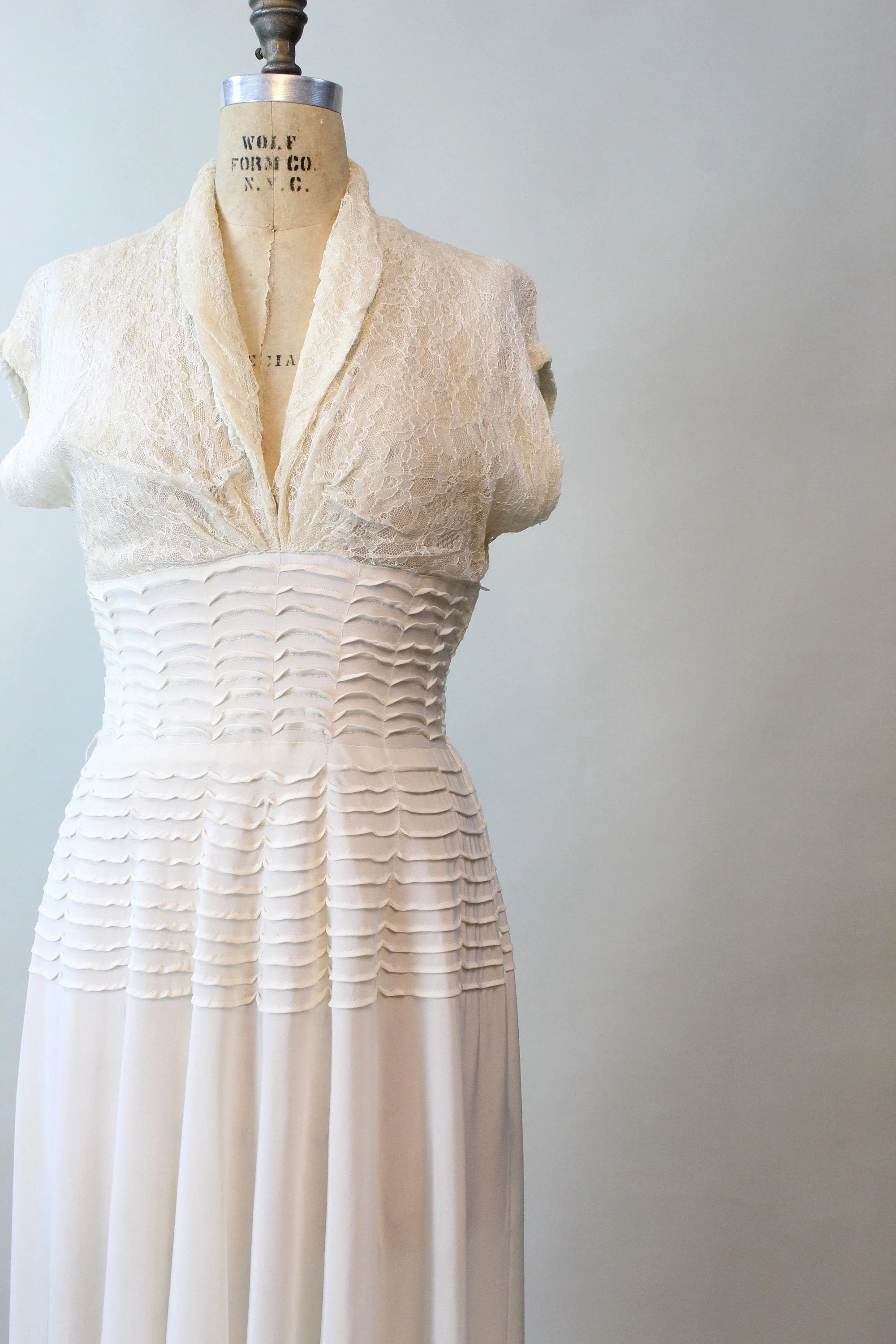 1940s LACE RAYON wedding dress small | new spring summer