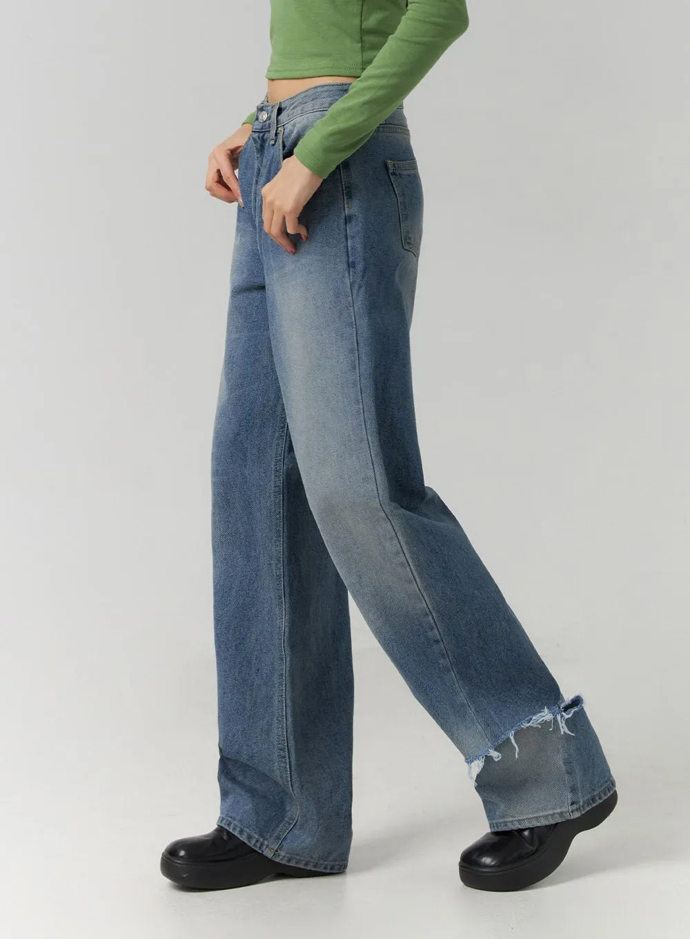 Ripped Straight Leg Jeans CD308