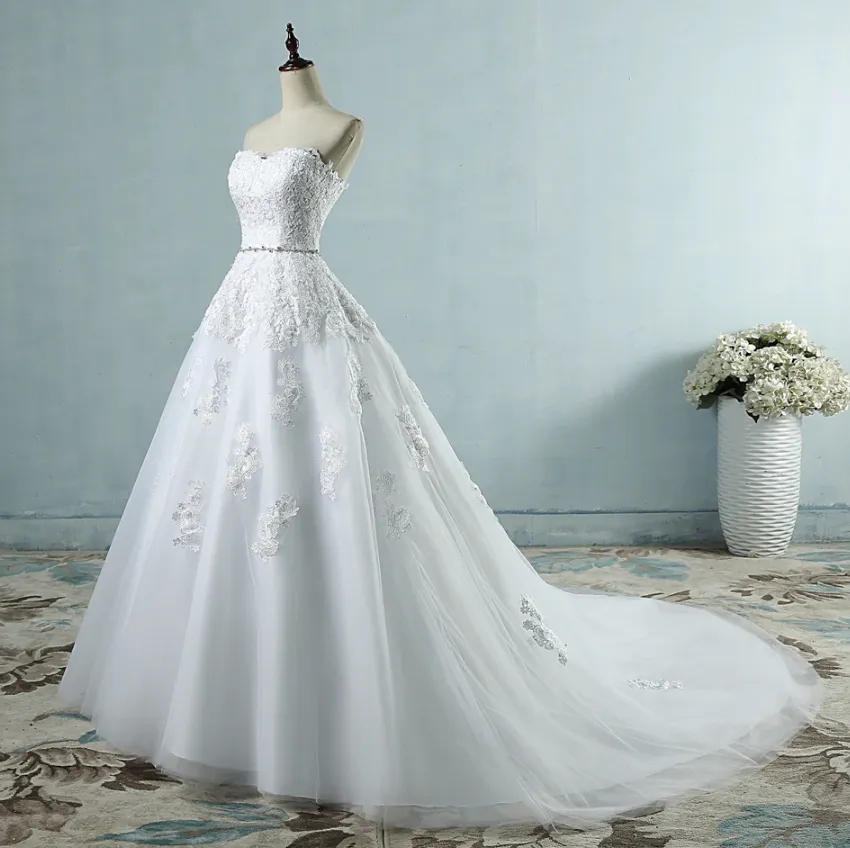 Sleeveless Lace Tulle Flower Sweetheart Court Train Wedding Bridal Gown