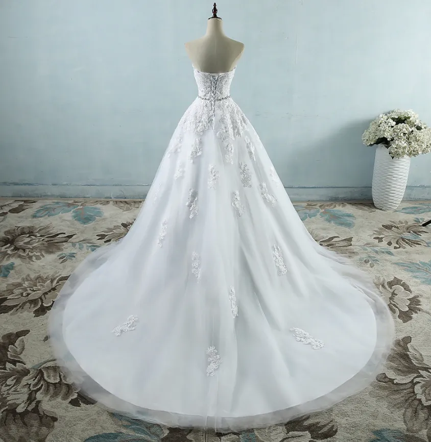 Sleeveless Lace Tulle Flower Sweetheart Court Train Wedding Bridal Gown