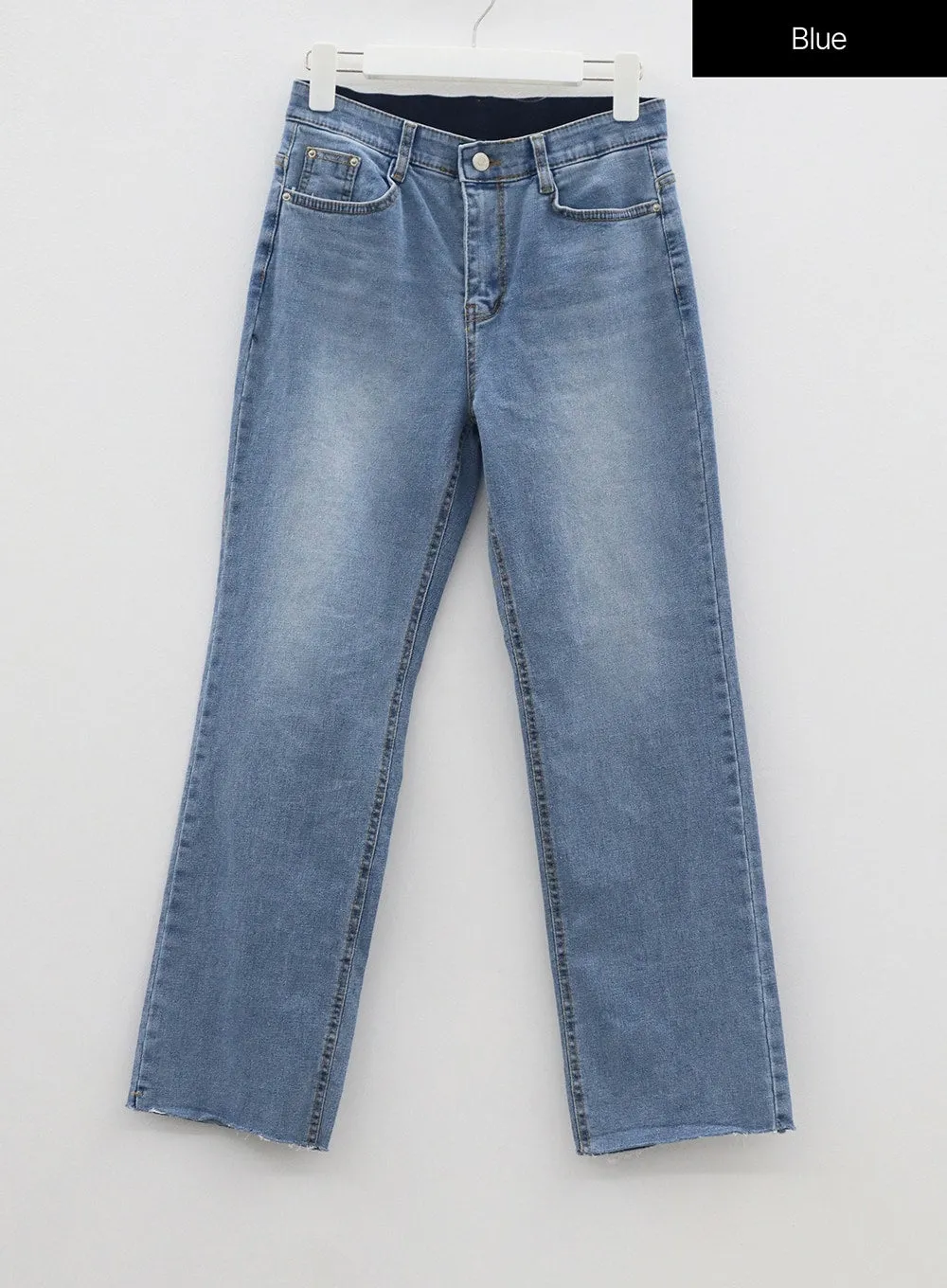 Straight Leg Jeans OF307